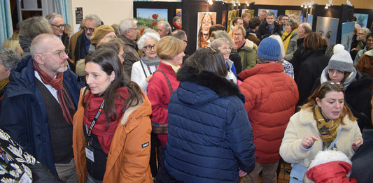 La foule au vernissage de la Grande Expo internationale 2023
