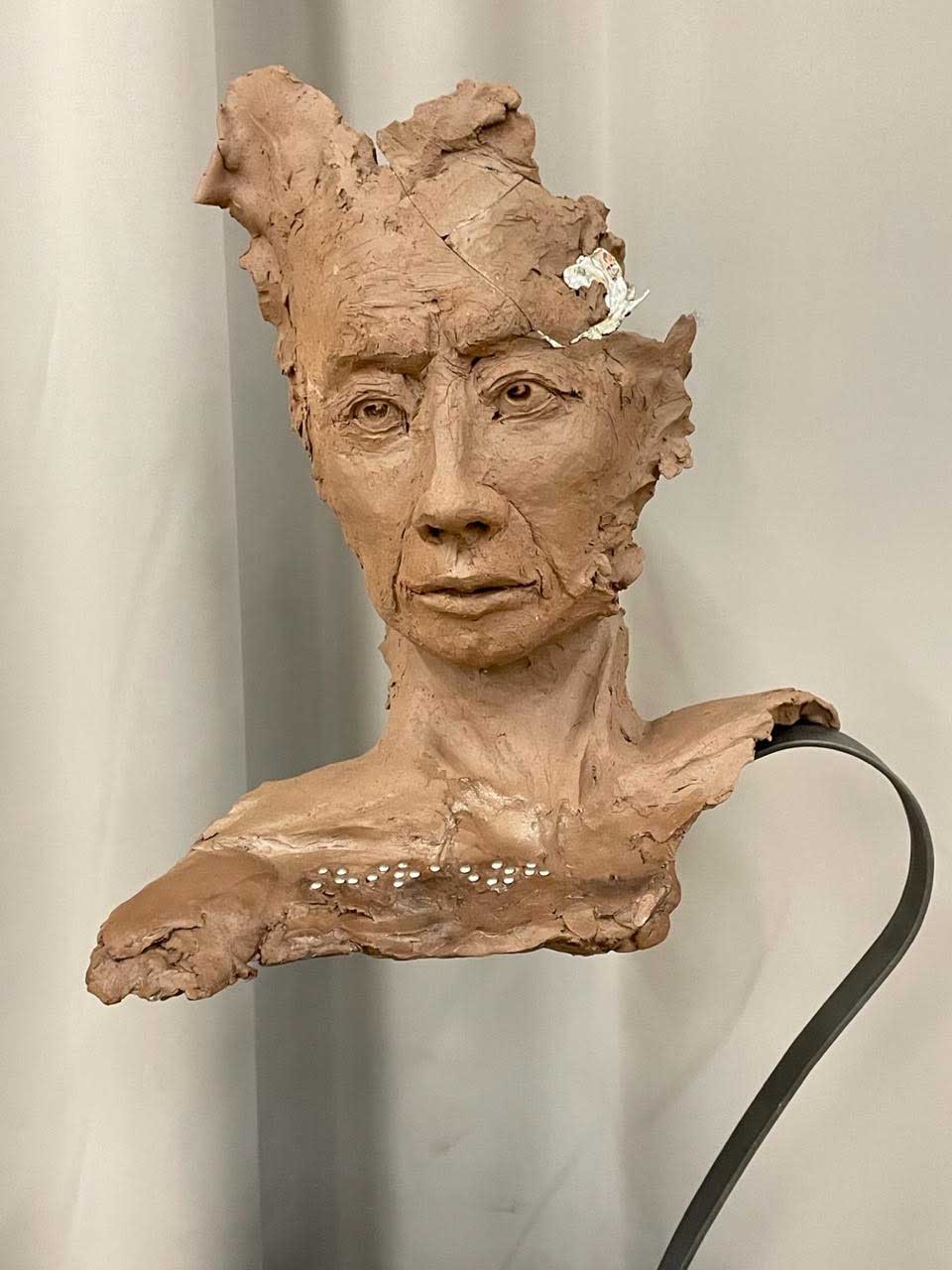 Hiraezh, mémoire brisée